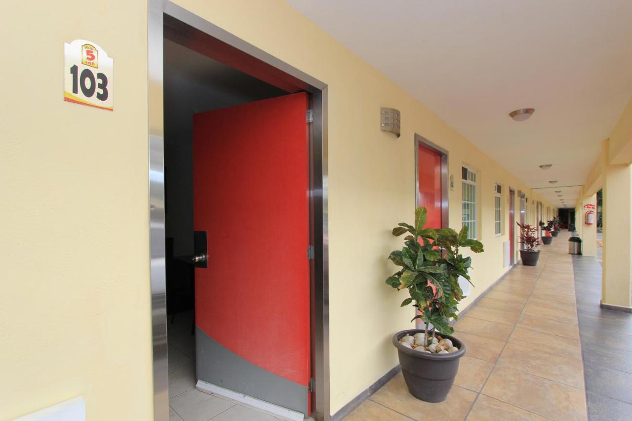 Hotel 5 Inn Silao Dış mekan fotoğraf