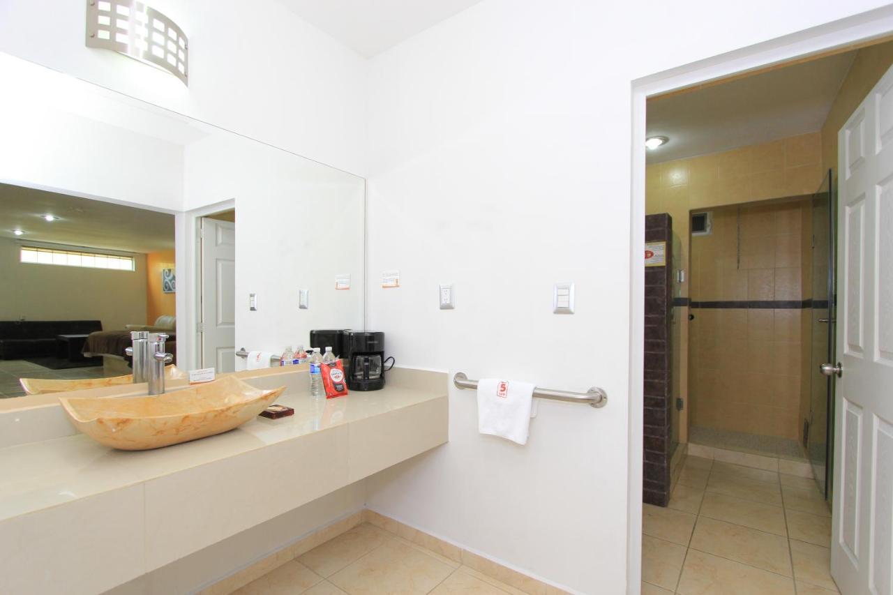 Hotel 5 Inn Silao Dış mekan fotoğraf
